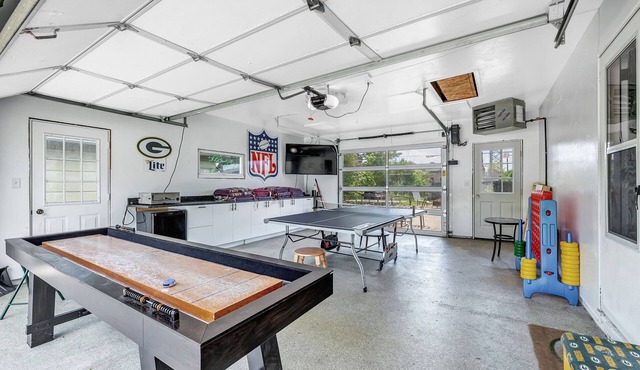 Shadow Lane Tailgate House - Newly Remodeled