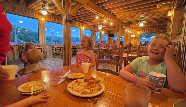 Shady Cliff Resort