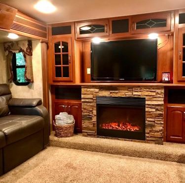Shady Oaks, wooded, peaceful, relaxing, romantic, near ATV trails