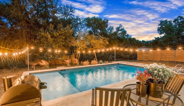 Shady Utopia l Heated Pool l Firepit
