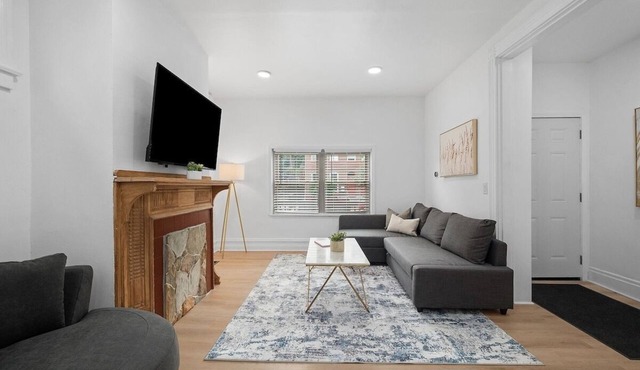 Shadyside/Central @1 Spacious and Modern 1Bdr with Free Parking