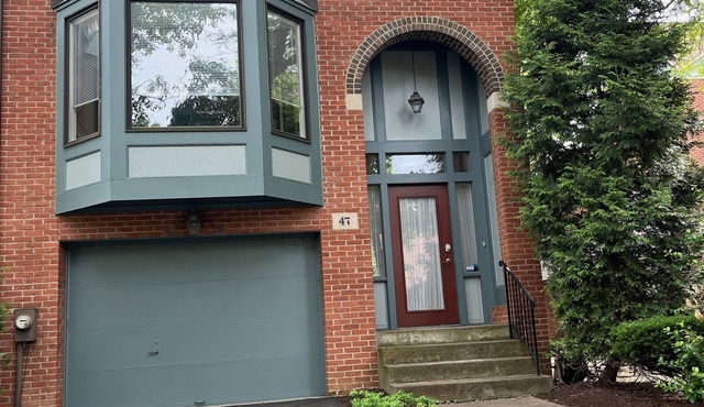 Shadyside Penthouse