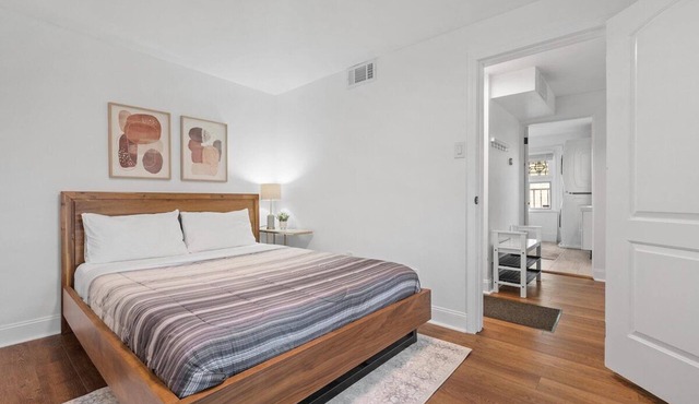 Shadyside/Pittsburgh, Modern & Stylish 1 Bedroom with Free Parking