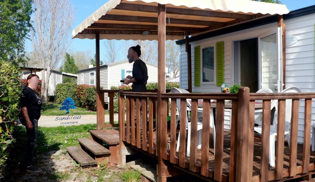 “SHAKA AUM” mobile home * Mobile home 4/6 people☀️Air-conditioned - TV