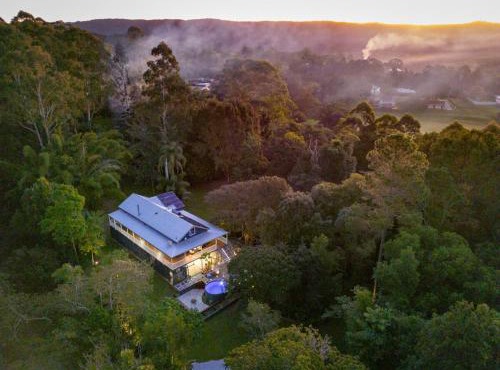 Shangri-La! Secluded & Lush Country Property