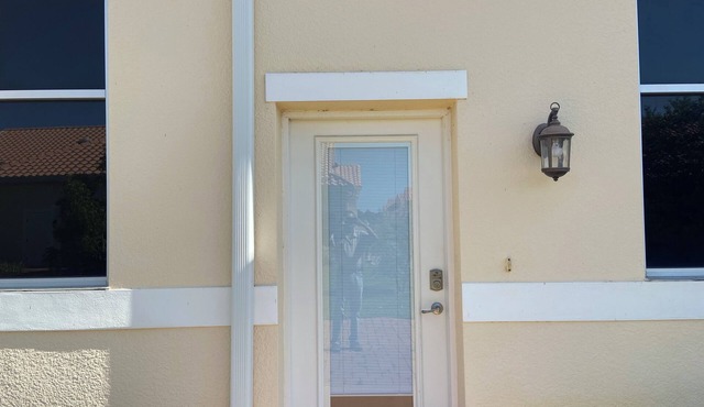 Shantiniketan Apartment /50 minutes to the Disney 2 mile to down town Tavares.
