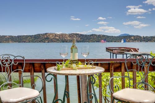Shared Boat Dock at Clear Lake Couples Retreat