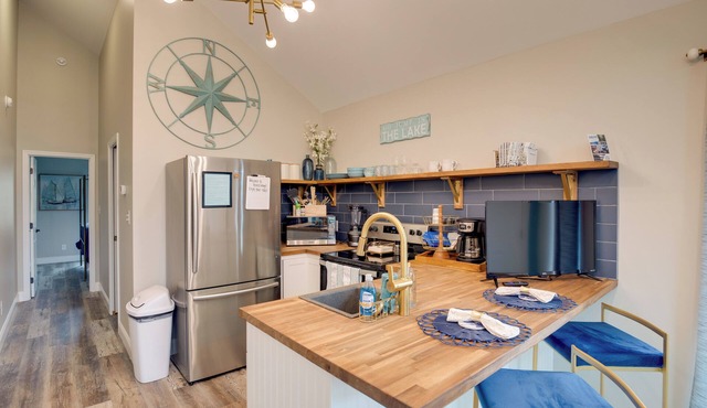 Shared Boat Dock: Lake Guntersville Hideaway!