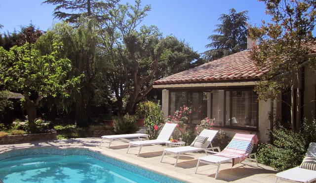 Shared house with private rooms