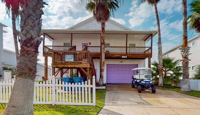 Shared Pool, Boardwalk to Beach and Golf Cart Included, Pet Friendly