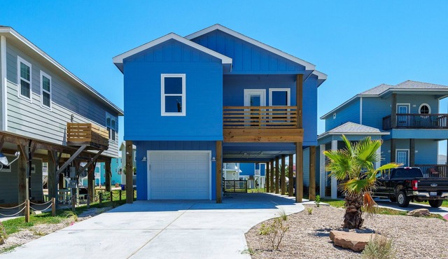 Shared Pool, Pet Friendly, Water View