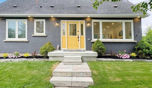 Sharon Manor outskirts of Toronto