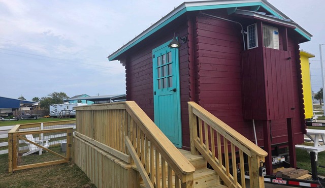 Shasta economy beach cabin