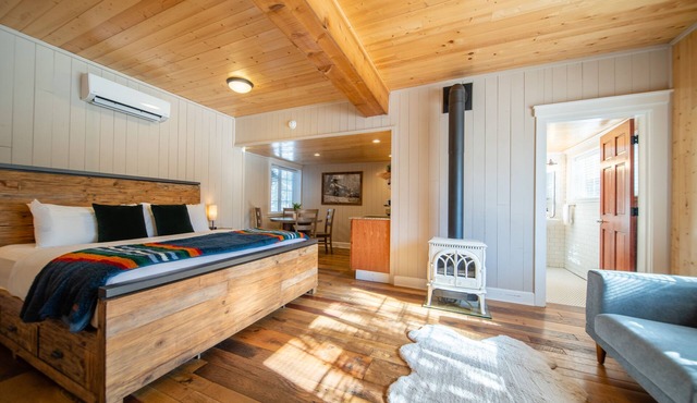 Shasta View Lodge - Cabin 6