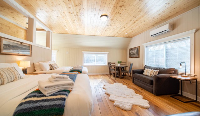 Shasta View Lodge - Cabin 7