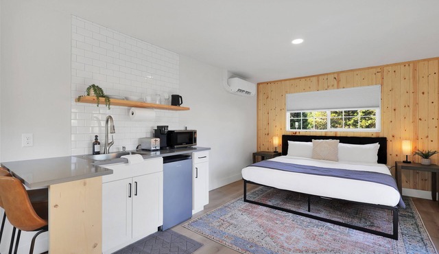 Shasta View Lodge - Cabin 8