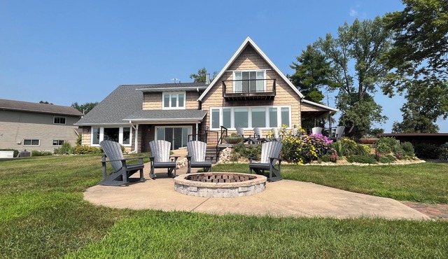Shawano Lake House on The Point
