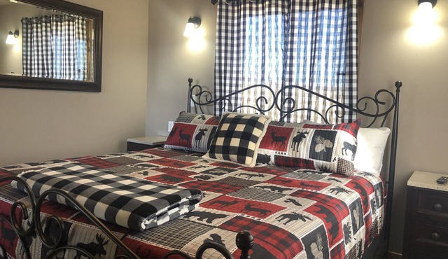 Shedhorn Cabin #3 of 3 - 1 BEDR & Full RV Hookups