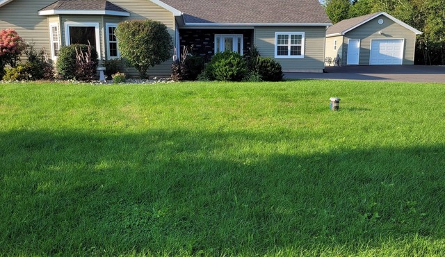 Shediac Cape, 7 miles from Parlee Beach.n15 minutes from Moncton