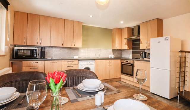 SHEEP 2 AT DODDICK FARM, family friendly in Keswick