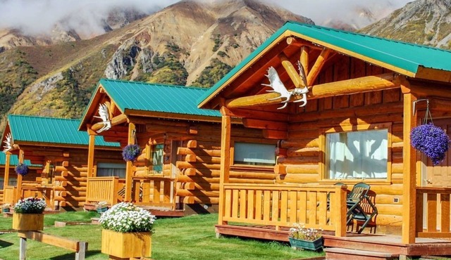 Sheep Mountain Lodge