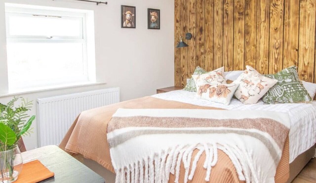 Sheep Room 11 -Peaceful Double - New Forest