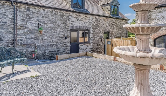 Sheep Shed - UK49794