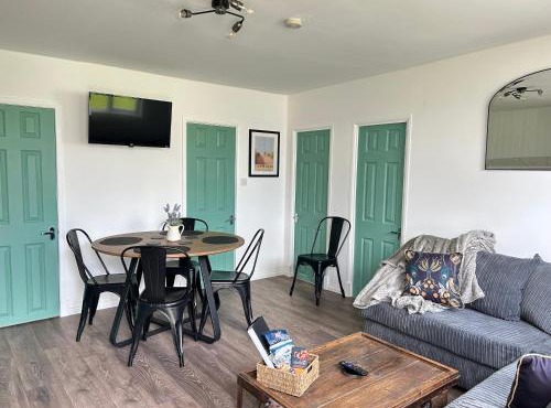 Sheep View Chalet - K95