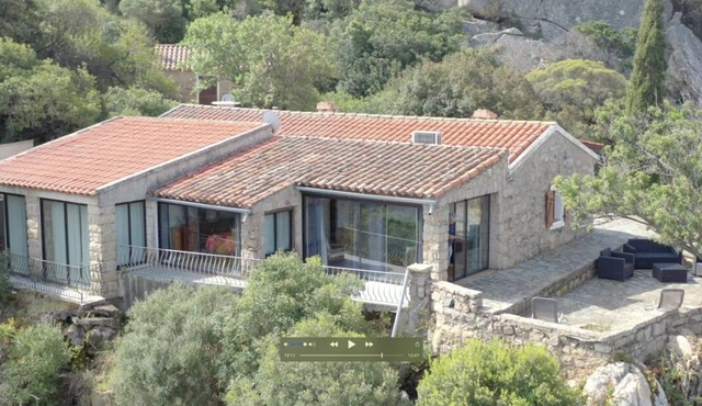 Sheepfold 4 PEOPLE max. in the middle of 200 hectares locat: SATURDAY to SATURDAY.