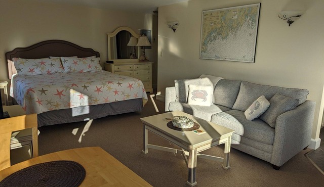 Sheepscot Harbour Studio #210