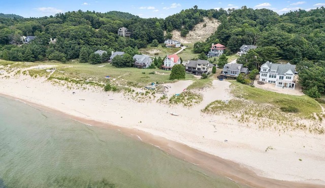 Shelby Lakefront 5BR 3 BTH Retreat Private Beach Views Family Friendly Getaway
