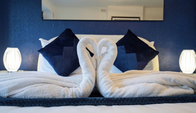 Sheldon Stay modern, 4bd, 2 miles to NEC, BHX, JLR