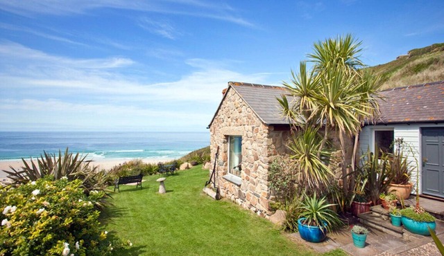 Sheldrake, Beach Villa, Sea-views, Large Garden