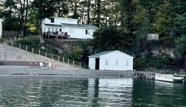 SHELDRAKE SPECTACULAR LAKE VIEW