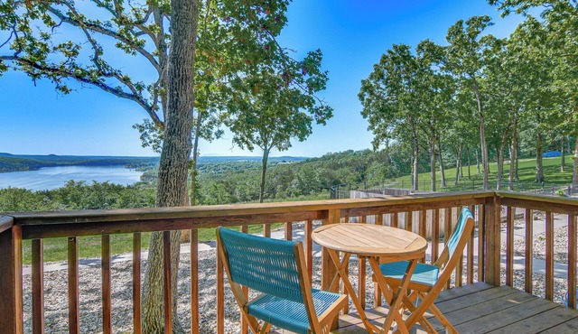 Shell Knob Cabin ~ 2 Mi to Table Rock Lake!