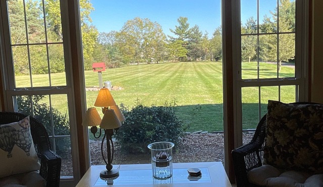 Shelley's Retreat, entire house & efficiency suite