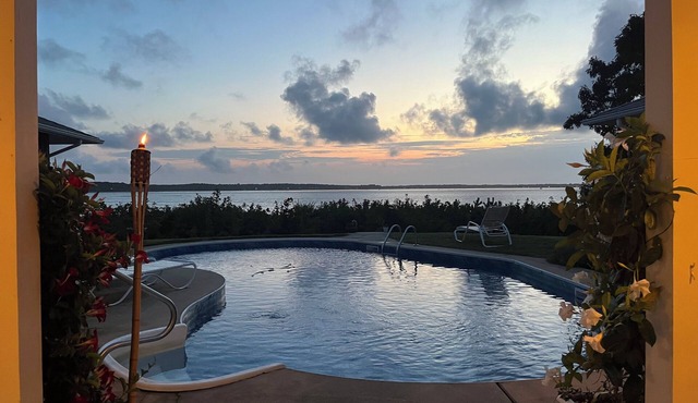 Shelter Island Waterfront Home!