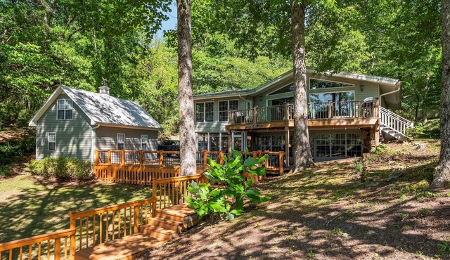Sheltered Cove: 4 BR, 3 BA House in Jasper, Sleeps 12