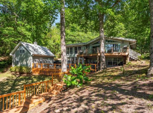 Sheltered Cove - Family-Friendly With Lots Of Options!