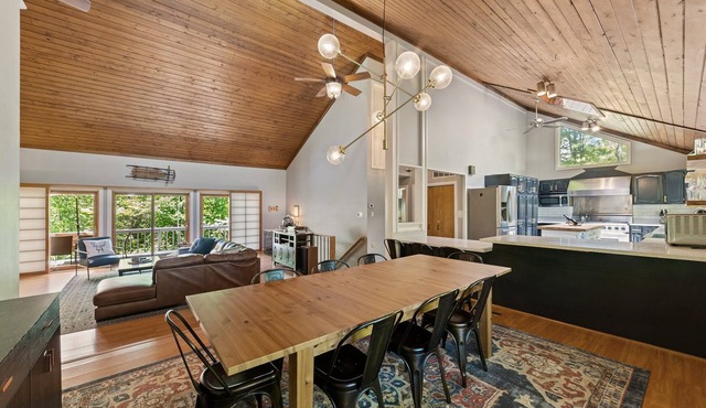 Shenandoah Getaway Retreat w/Firepit + Grill