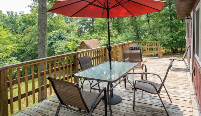 Shenandoah Retreat/Walk to river/dog friendly
