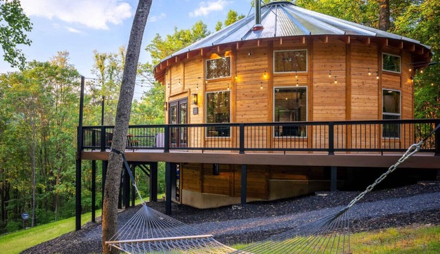Shenandoah Yurt: Hot Tub~Wood Stove~WiFi~EVcharger
