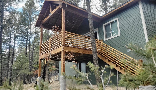 Shep's Studio Hideaway in Village