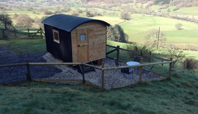 Shepherd Hut "Megan" in beautiful quiet location