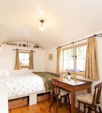 Shepherd's Hut at High Gardens