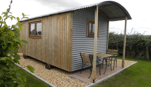 Shepherd's Hut Glamping