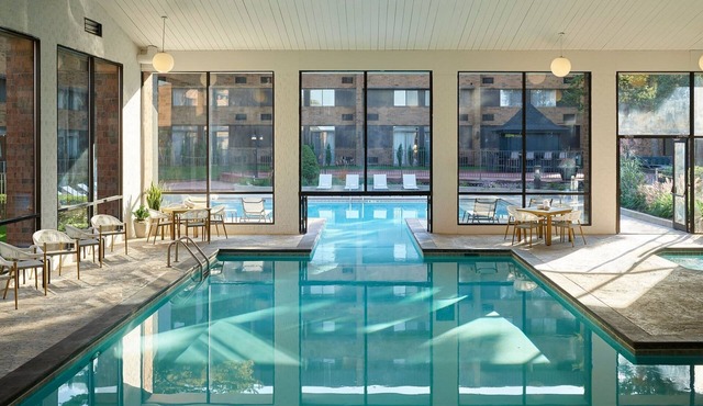 Sheraton Grand Rapids Airport Hotel