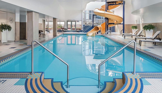 Sheraton Suites Calgary Eau Claire