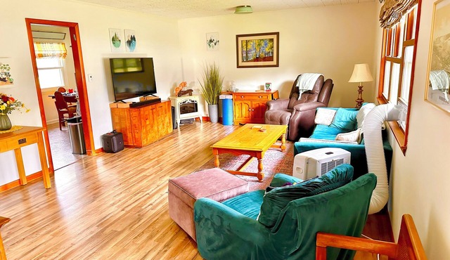 Sherburne Oasis — Great for Colgate events! Dog-friendly.