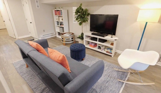 Sherman Circle - Close to Metro & Family Friendly